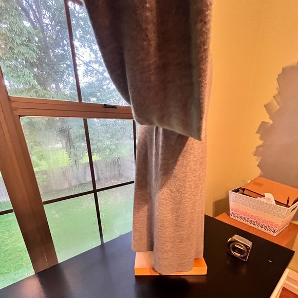 LOFT Light Gray Bell-Shaped Pullover Sweater Size Medium - Picture 4 of 15